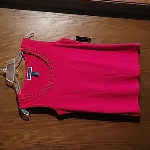 Tank top with neckline detail